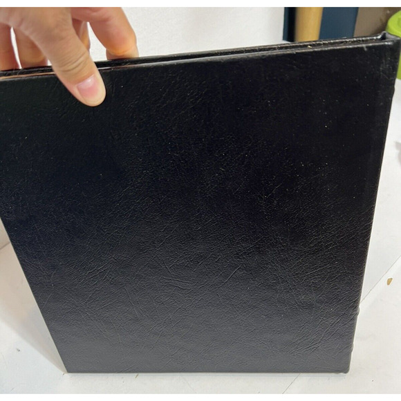 And the Crowd Goes Wild Sports Book‎ Gold edge page Bookshelf Danbury Mint 1999 - Picture 5 of 5